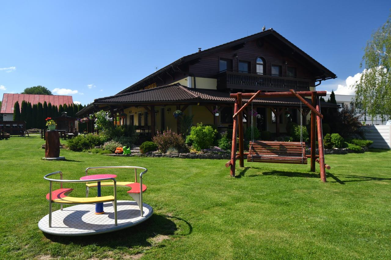 Villa Victoria Penzion Liptovský Ján Εξωτερικό φωτογραφία
